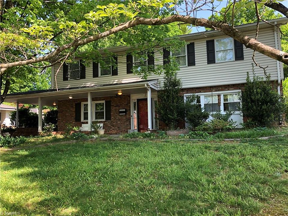 1st image of 2914 New Hanover Dr