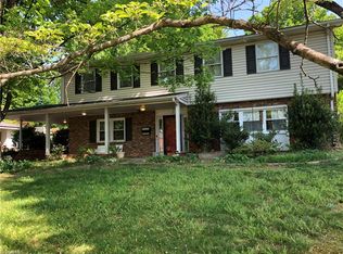 2914 New Hanover Dr, Greensboro, NC 27408