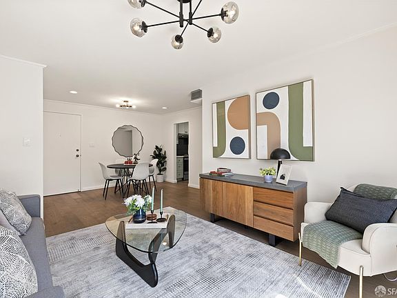 5th image of 3380 20th St APT 402