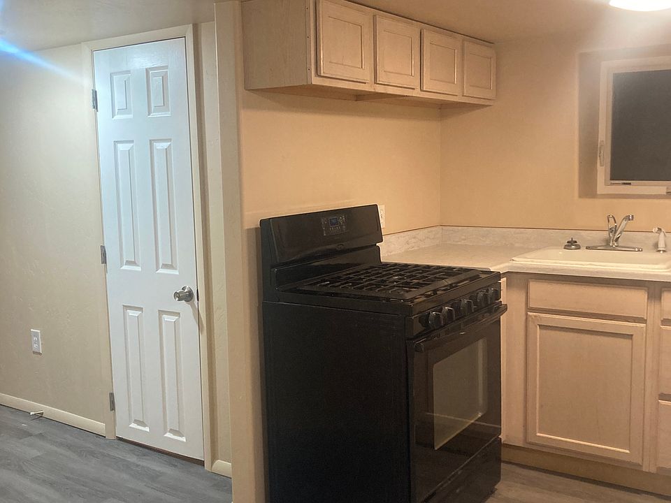 1st image of 902 Ouray Ave #4