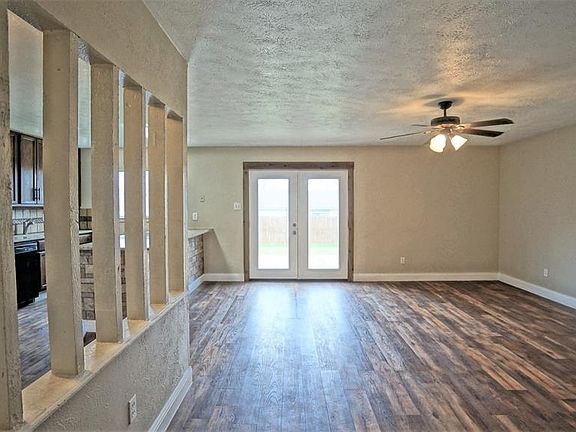 2nd image of 6908 Arborbrook Dr