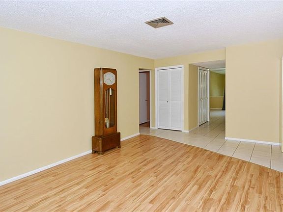 5th image of 1377 Glendale Cir E #804