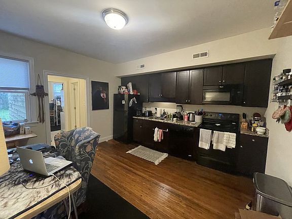 4th image of 704 N 23rd St