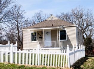 806 Splitlog Ave, Kansas City, KS 66101