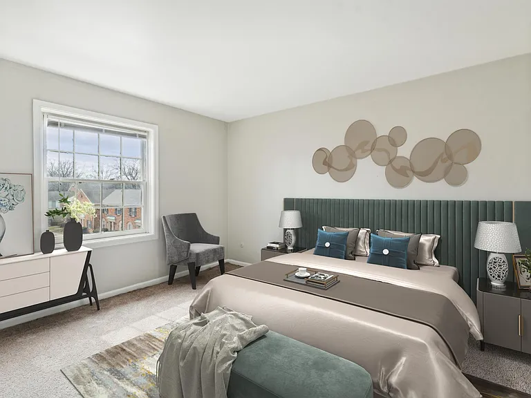 Jamestown Apartments & Townhomes — Photo 18