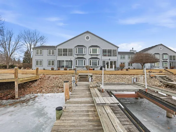 195 Captains Ct, Winneconne, WI 54986