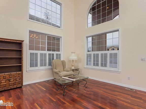 2nd image of 16420 Mills Park Cir
