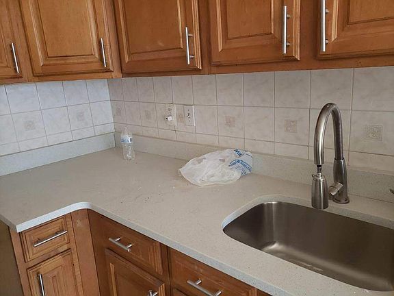 4th image of 17833 134th Ave #2