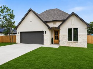 122 W Pauwela Ln, Bastrop, TX 78602