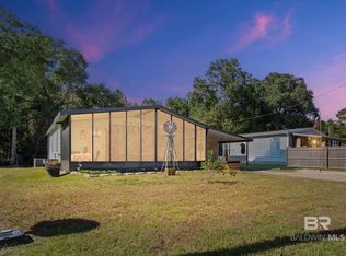 1537 Valencia Dr, Lillian, AL 36549