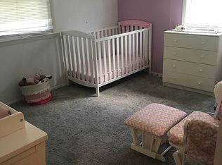 6910 Gillings Rd, Springfield, VA 22152