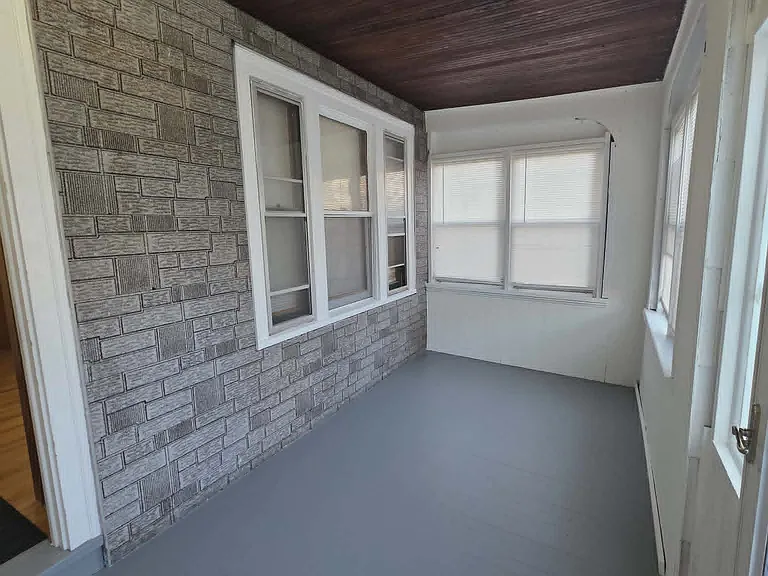 48 Kenneth St #1 — Photo 14