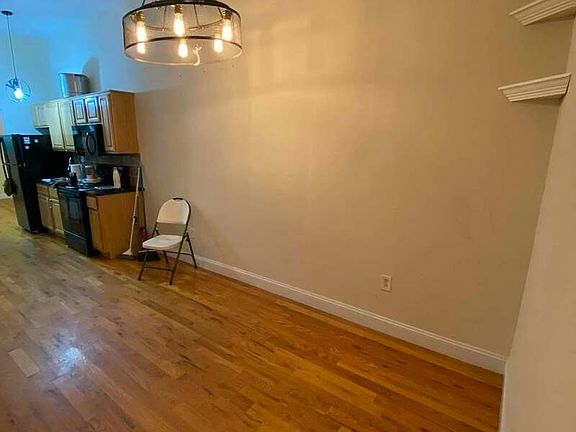 3rd image of 737 6th Ave APT 1L