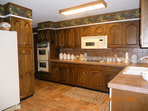 5th image of 1304 Robinwood Dr