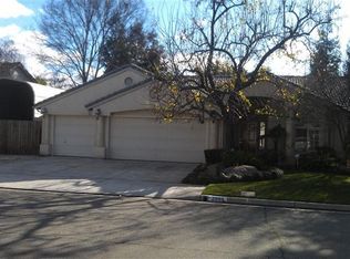 2099 E Omaha Ave, Fresno, CA