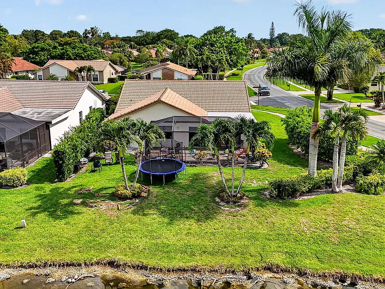 10065 Camelback Ln — Photo 47