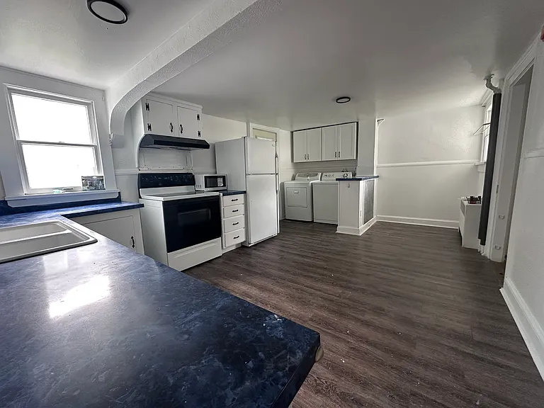 734 Minooka Ave — Photo 7