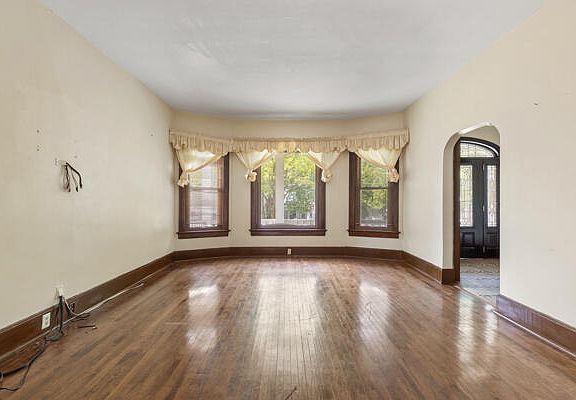 5th image of 2552 N Palmer St
