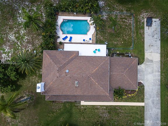 4th image of 4024 Frances Dr