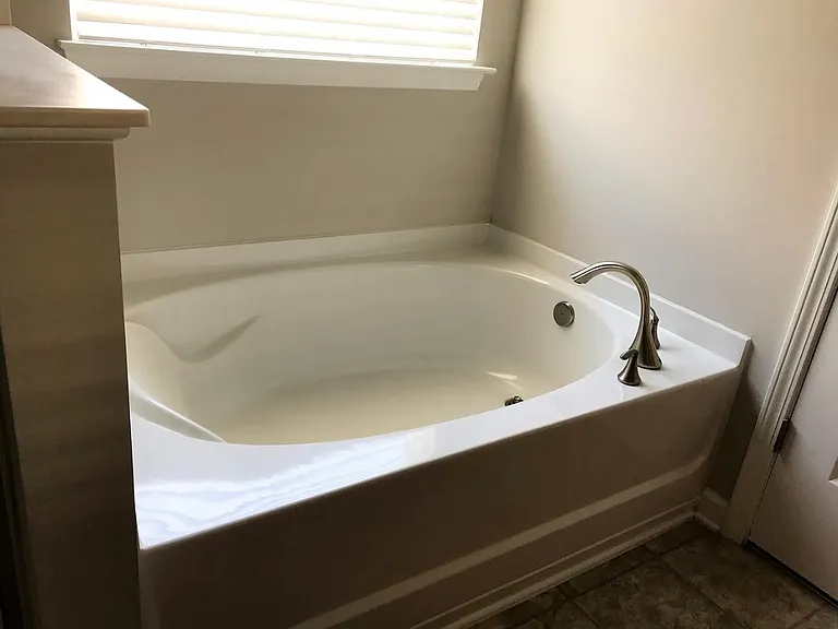 2405 Bearded Iris Ln — Photo 10