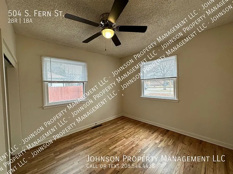 504 S Fern St — Photo 7