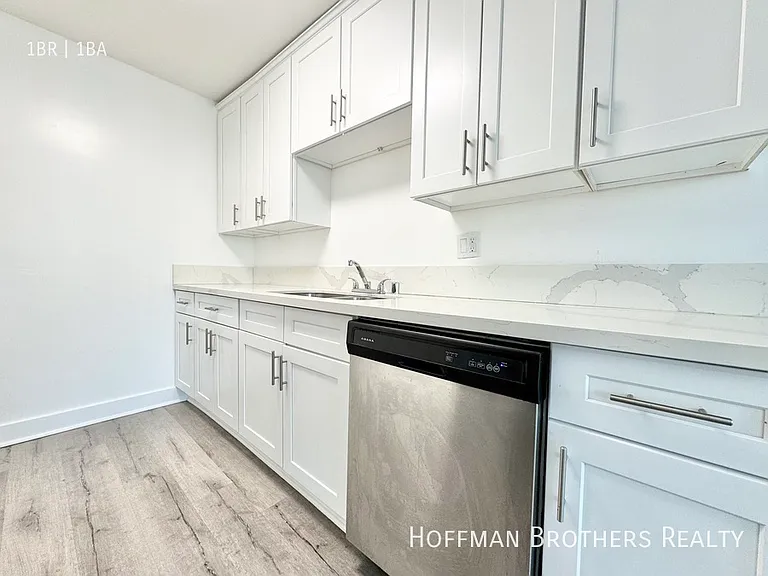 5415 Newcastle Ave — Photo 14
