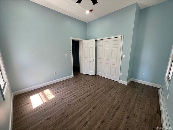 3rd image of 2854 Briggs Avenue