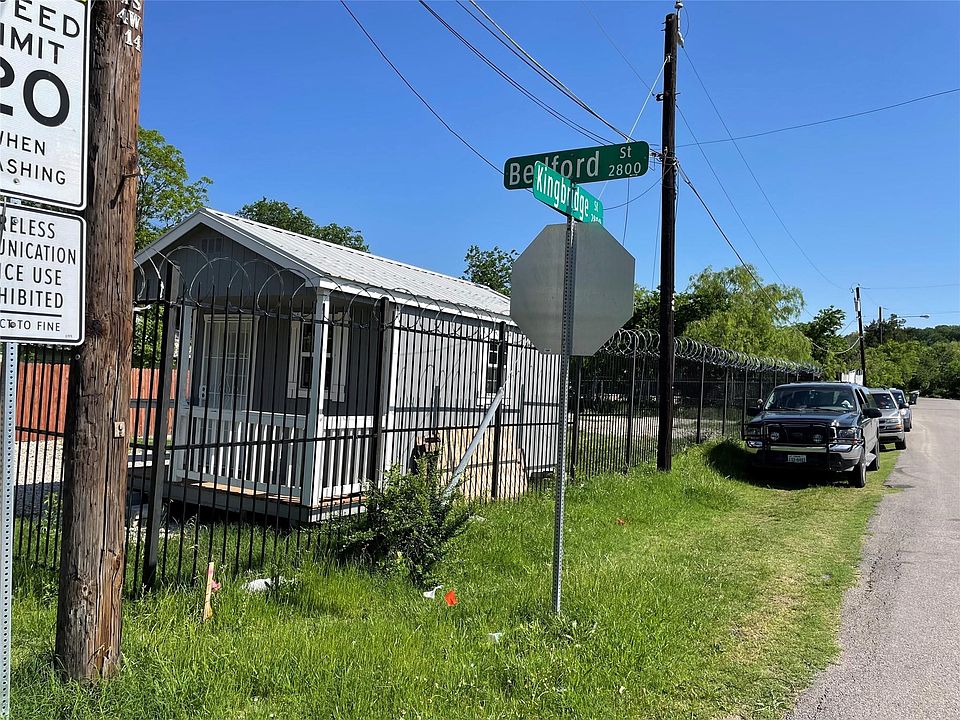 2nd image of 2846 Bedford St