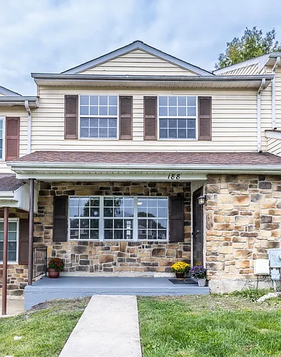 188 Chester Ct #1 Photo 1