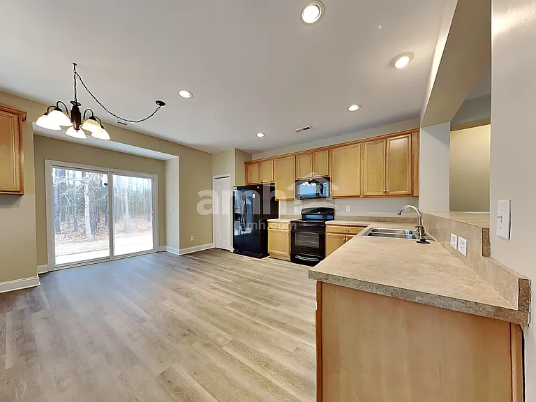 248 Woodbrook Way — Photo 4