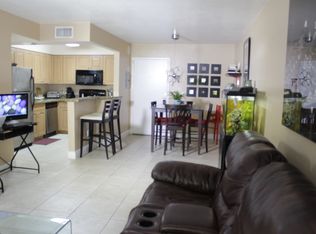 5231 Geneva Way APT 301, Doral, FL 33166