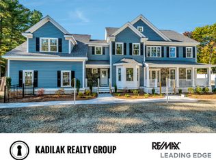 1 Liberty Ave, Burlington, MA 01803