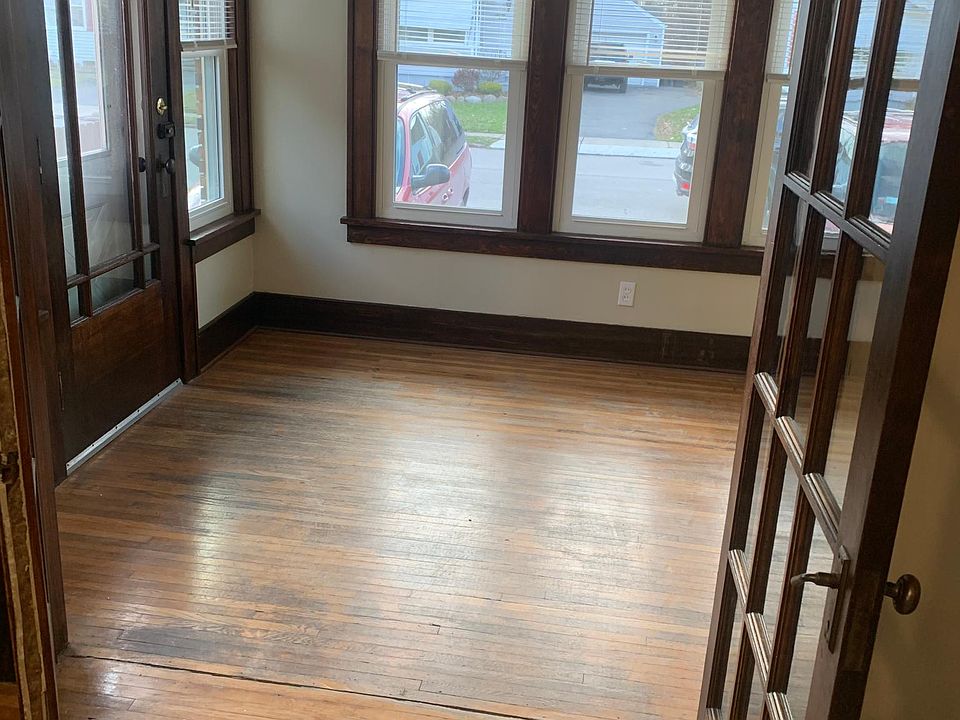 1st image of 78 Salisbury Ave