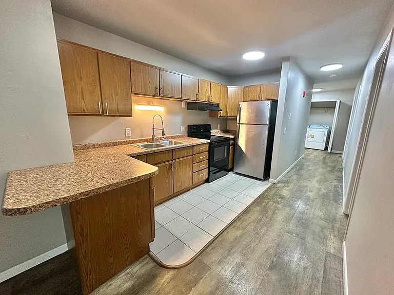 835 Wisconsin St #2D — Photo 3