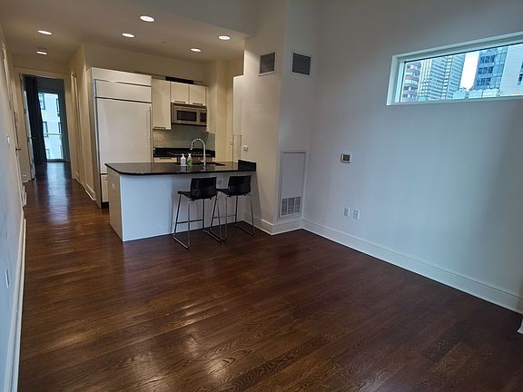 2nd image of 250 E 49th St APT 11A