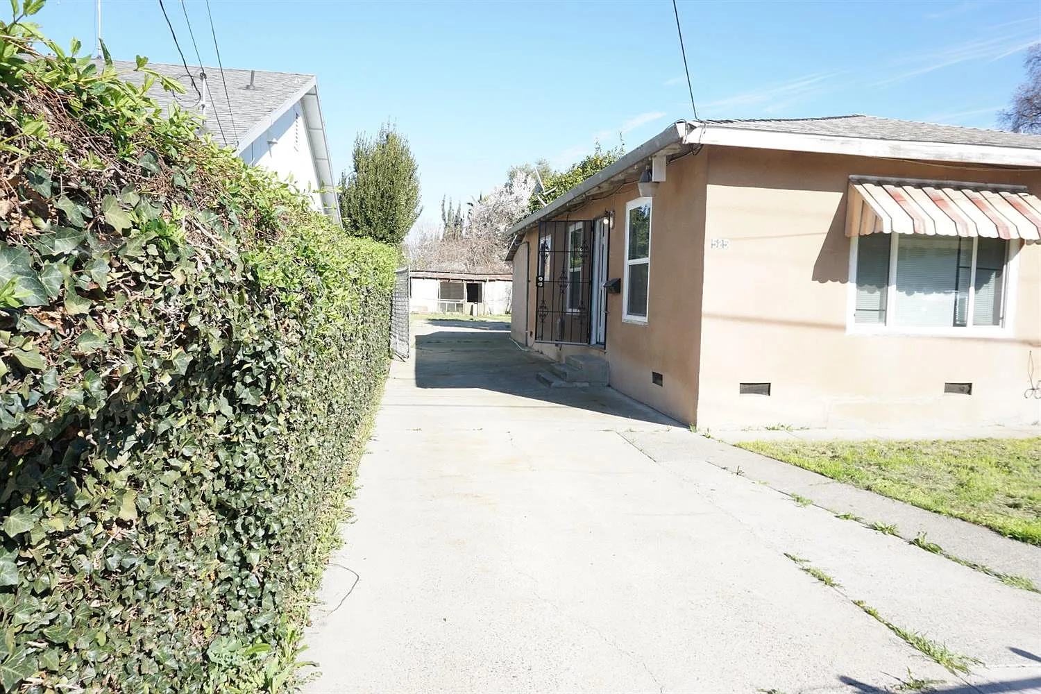 525 Solano St photo 1
