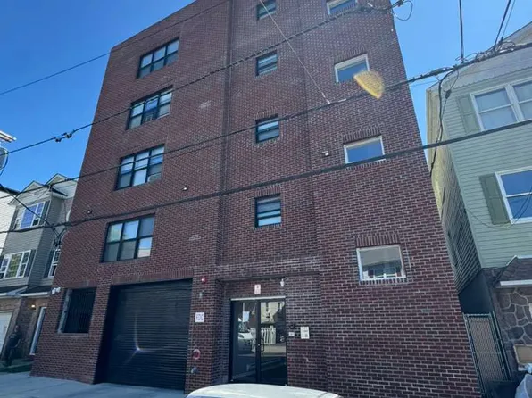 198 Harrison St, Paterson, NJ