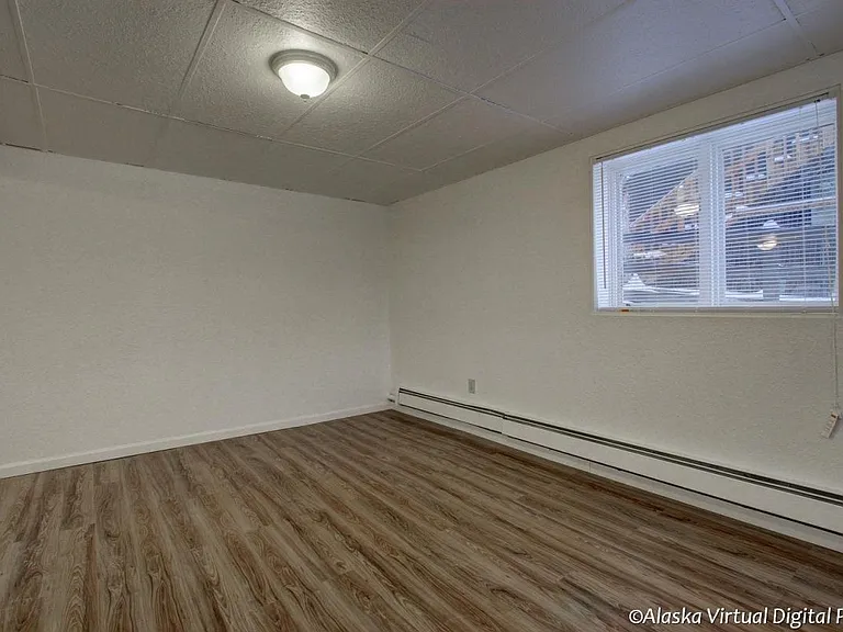 3940 Lynn Dr #4 — Photo 4