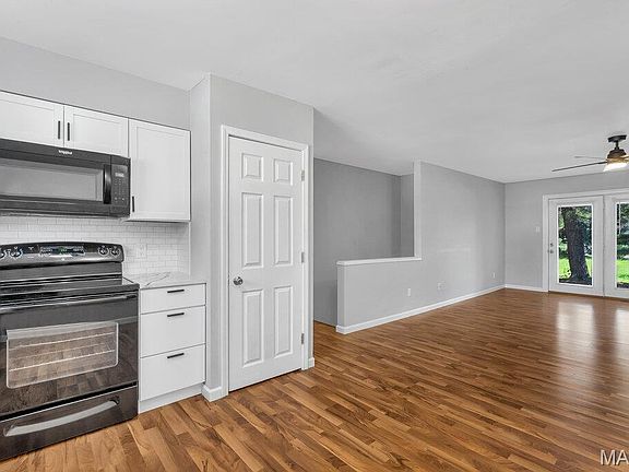 5th image of 27 Sugarwood Ct Unit 1