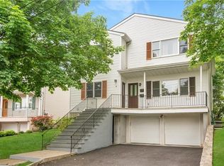 6 Davenport St, Harrison, NY 10528