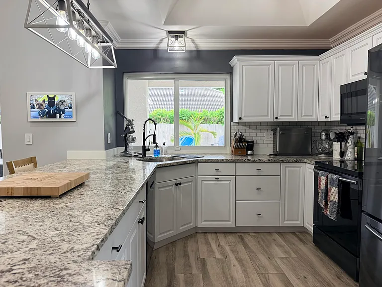 5142 NW 43rd Ave — Photo 23