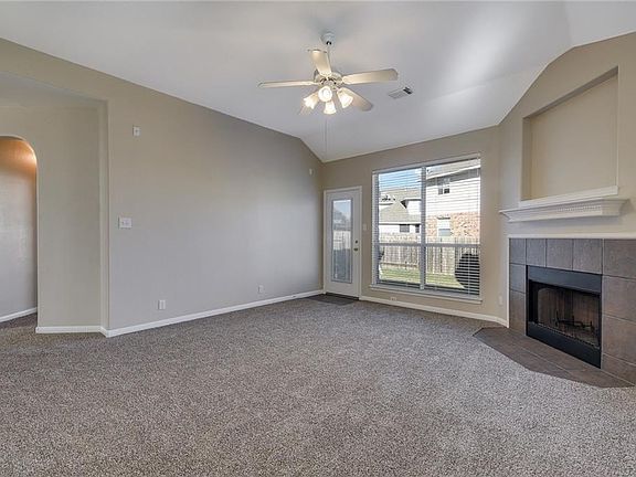 5th image of 1704 Sunterro Dr