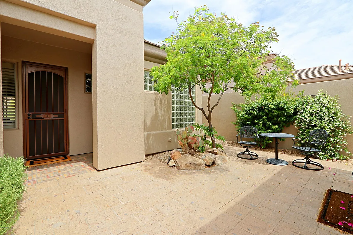 Building Photo - 6960 E Whispering Mesquite Trl