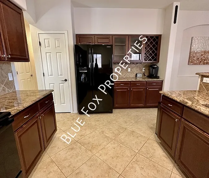 7685 E Fair Meadows Loop — Photo 3