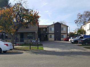 225 S I St, Tulare, CA 93274