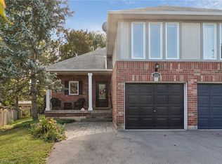 2024 Grovetree Ln, Burlington, ON L7R 4V4