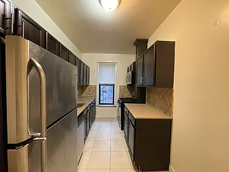 Rented by Hillel Realty Group