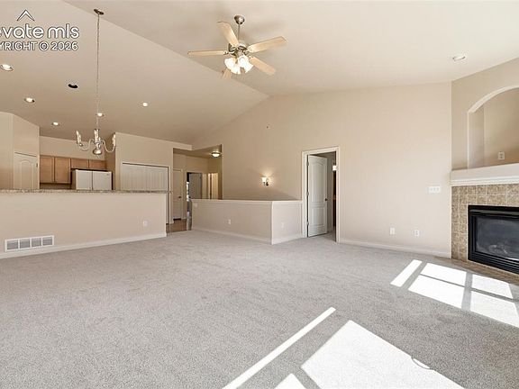 3rd image of 4580 Scarlet Dr