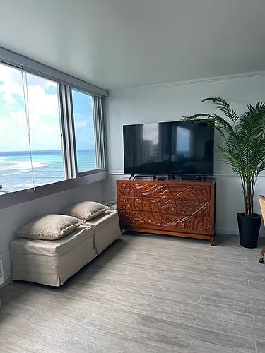 2500 Kalakaua Ave Photo 1