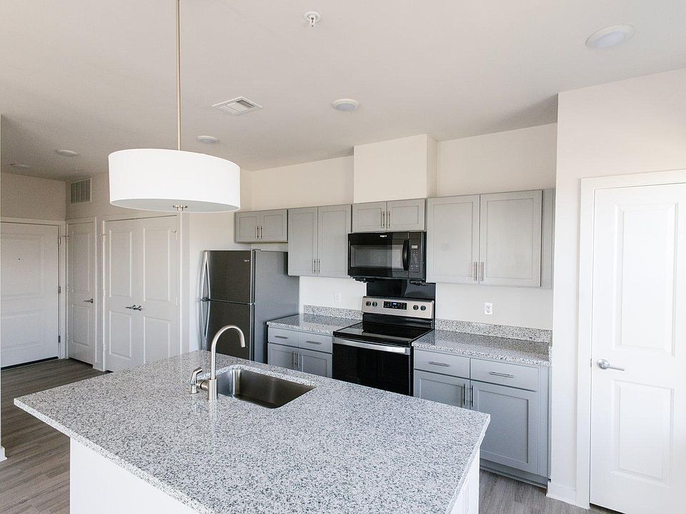 1st image of 10525 Wildhorse Ranch Trl #5201